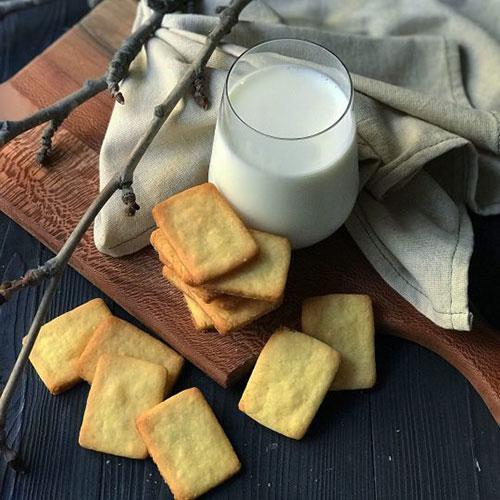 طرز تهیه بیسکوییت شکری خوشمزه پرطرفدار! طرز تهیه بیسکوییت شکری خوشمزه پرطرفدار!